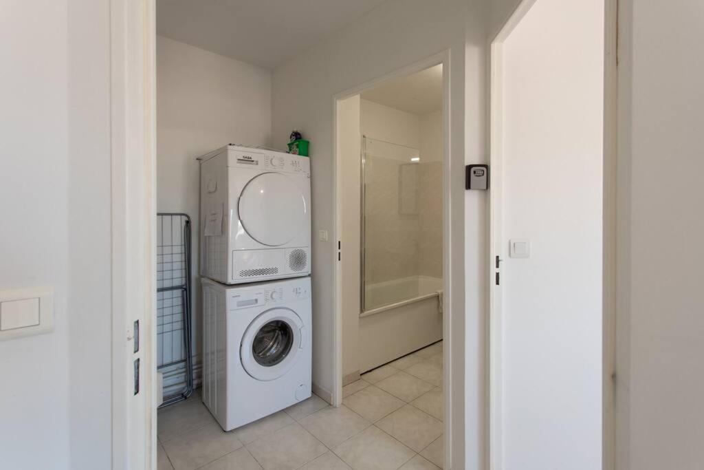 L41 Suite Paladium 8Pax 4Rooms Balcony Wifi Ac Nice Luaran gambar